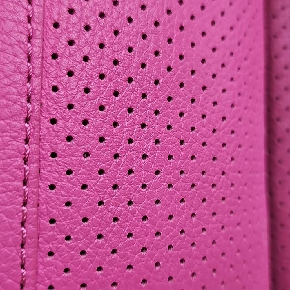 Banana Republic Bubblegum Pink Leather Ziptop Wristlet EUC - Picture 11 of 15